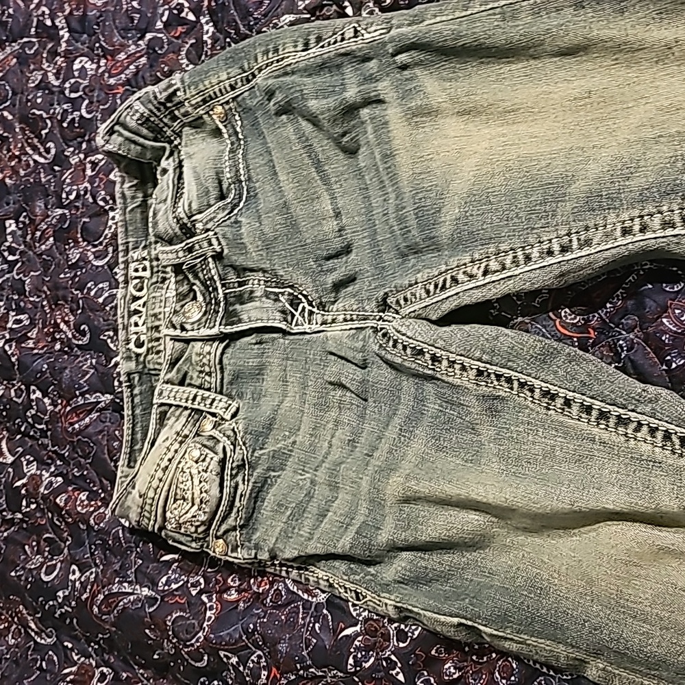 Girls Grace in La size 8 jeans